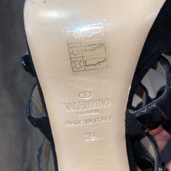 Suede Valentino Garavani Pumps - Picture 4 of 7